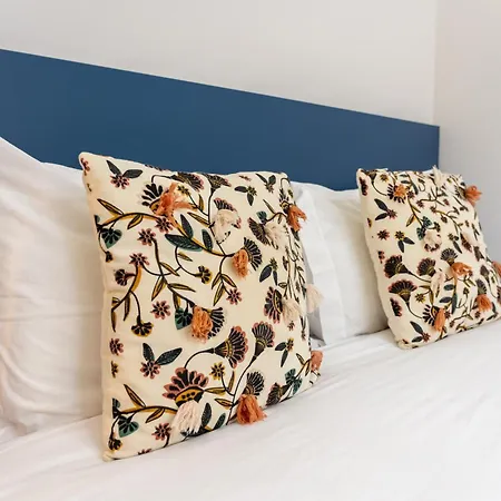 Lapa Charm With Patio *