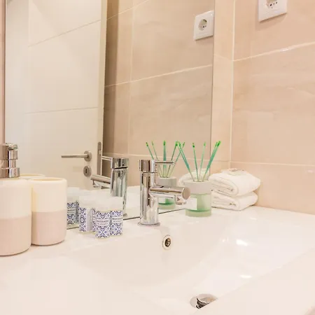 Lapa Charm With Patio Lissabon